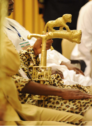 Members of the Forum of the Kings, Princes, Sultans and traditional tribal Sheikhs in Africa, attend a press conference on union government at the 12th African Union (AU) Summit in Addis Ababa, capital of Ethiopia, Feb. 3, 2009. 