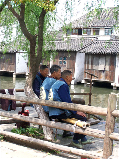 The town of Wuzhen in Tongxiang City, Zhejiang Province, has a history of more than 1,000 years. With ancient houses, workshops, and stores still standing on the river banks, it retains an almost unchanged atmosphere of antiquity. 