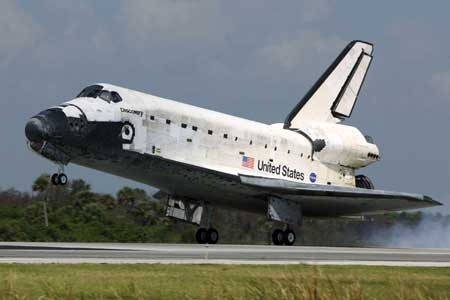 The space shuttle Discovery lands, ending Mission STS-124 to the International Space Station, at the Kennedy Space Center in Cape Canaveral, Florida June 14, 2008.  