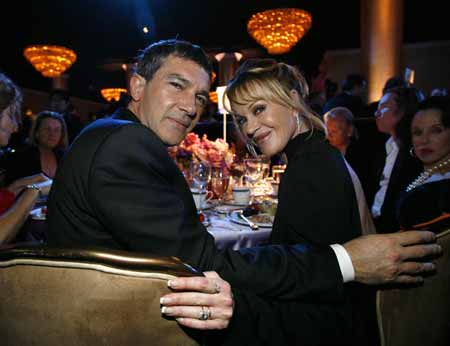 Actor Antonio Banderas and his wife actress Melanie Griffith pose at the 2009 Grammy Salute to Industry Icons event, honoring Clive Davis in Beverly Hills, California February 7, 2009.