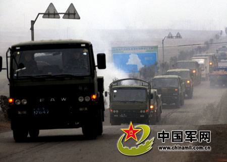 China's armed police and vehicles were dispatched to farm areas in the central province of Henan on February 9, 2009.