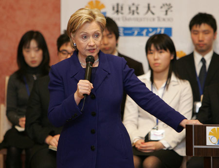 Visiting U.S. Secretary of State Hillary Clinton (Front) attends a townhall meeting with students of Tokyo University in Tokyo, capital of Japan, Feb. 17, 2009. [Xinhua/Pool]