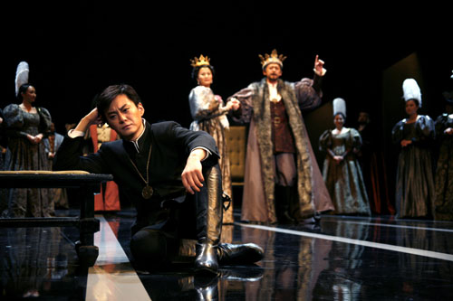 A scene from Japanese director Keita Asari's 'Hamlet', starring Chinese actor Wang Ban.