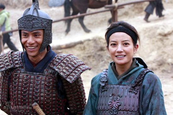 Chinese actress Zhao Wei (R) will star in an upcoming film about Chinese folk heroine Hua Mulan, who joined the army in place of her father.“Painted Skin”co-star Chen Kun (L) will join her as Mulan&apos;s lover. 