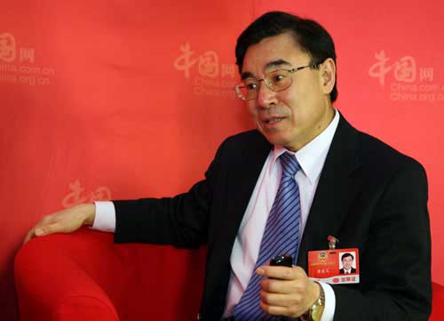 npc cppcc huang youyi media credibility