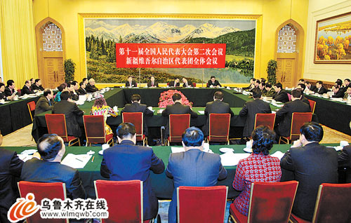 During his talks with deputies from the Xinjiang Uygur Autonomous Region on March 7, 2009, Vice Premier Li Keqiang said Xinjiang played a very important role in the development of China.