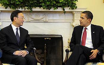 U.S. President Barack Obama (R) meets with Chinese Foreign Minister Yang Jiechi at the White House, Washington, the United States, on March 12, 2009.[Zhang Yan/Xinhua] 
