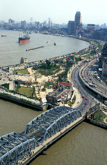 The Waibaidu Bridge over the Huangpu River is a living witness to the city’s 100-year history