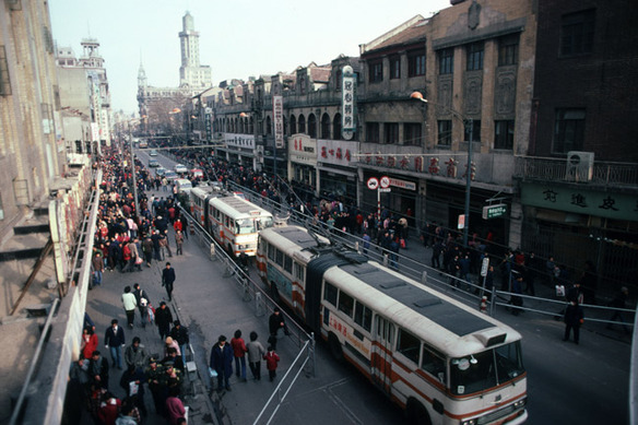 Nanjing Road in the 1980s 