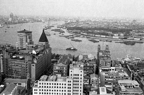 Scenery along the PuJiang River in the 1990s 