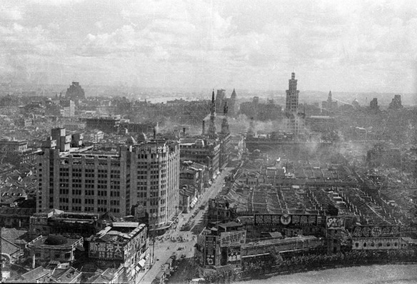 Nanjing Road in old Shanghai 