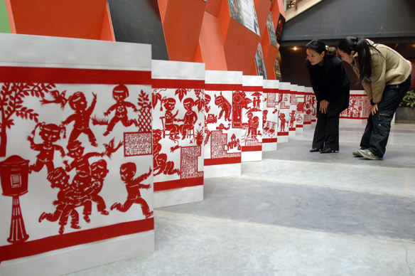 A traditional 17-meter long paper-cut exhibited in Shanghai