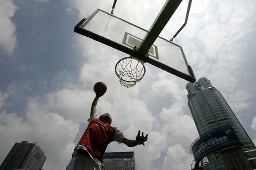 A basketball match in a square 