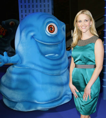 Actress Reese Witherspoon arrives for the movie premiere of 'Monsters vs Aliens' in Berlin March 9, 2009. 