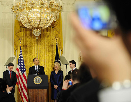 U.S. President Barack Obama delivers remarks to small business owners, community lenders and members of Congress at the White House in Washington on March 16, 2009. [Xinhua]