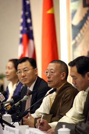 The Tibetan delegation of the National People's Congress, China's top legislature, holds a press conference in Washington, the United States, on March 17, 2009. [Xinhua]