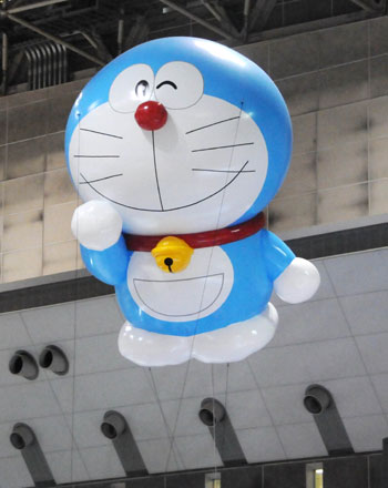 A Doraemon balloon is shown at the Tokyo International Anime Fair, Japan, March 18, 2009. Some 250 Japanese and foreign companies exhibited their latest animations during the Tokyo International Anime Fair, opened on Wednesday. [Hua Yi/Xinhua]
