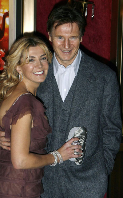 British actress Natasha Richardson and actor Liam Neeson arrive at the premiere of the film 'Dreamgirls' in New York in this picture taken December 4, 2006. 