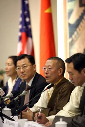 The Tibetan delegation of the National People's Congress, China's top legislature, holds a press conference in Washington, the United States, on March 17, 2009. [Xinhua] 