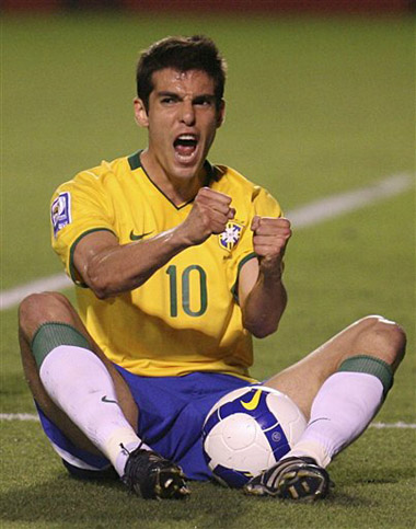 Brazil's Kaka celebrates being awarded a penalty kick after being fouled during a 2010 World Cup qualifying soccer game in Porto Alegre, Brazil, yesterday. [Shanghai Daily]
