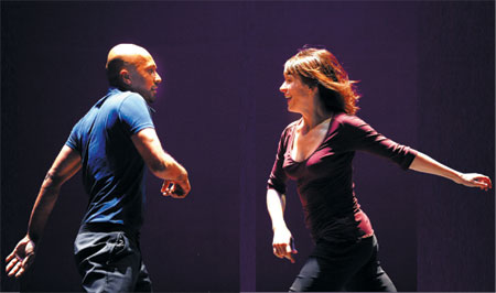 Juliette Binoche and Akram Khan interpret love in In-i. 