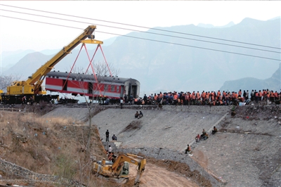 Normal service is expected to resume before midnight after delays caused by a train derailment early Tuesday, in north China's Hebei Province, local authorities said. 