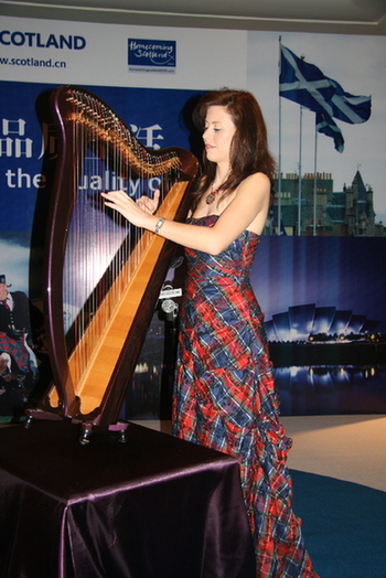 Celtic Harpist Katie Targett Adams entertained the guests with a Teresa Teng song in Chinese, and one of Scotland's best-loved ballads