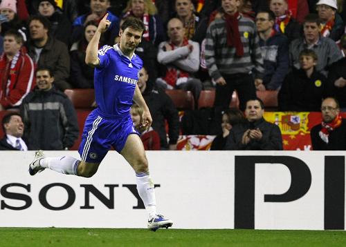 Chelsea's Branislav Ivanovic celebrates scoring against Liverpool during their Champions League soccer match in Liverpool, northern England April 8, 2009.(Xinhua/Reuters Photo) 