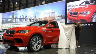 The BMW X6-M is unveiled at the 2009 New York International Auto Show Wednesday, April 8, 2009. [Richard Drew/AP Photo] 