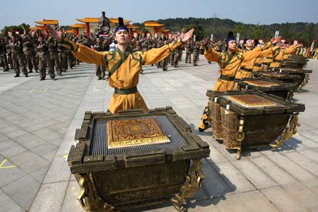 Actors rehearse the opening ceremony of 2009 China Wu Culture Festival held in Wuxi City, east China's Jiangsu Province, April 8, 2009. The 2009 China Wu Culture Festival will kick off in Wuxi on April 10. As a famous city with a history of 3000 years and the site of the old Wu Kingdom, Wuxi is known for its rich Wu culture. (Xinhua/Huan Wei)