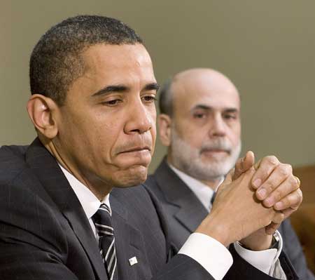 US President Barack Obama (L) speaks next to Chairman of the Federal Reserve Ben Bernanke after meeting with economic leaders in Roosevelt Room of the White House in Washington April 10, 2009. [Xinhua/Reuters]