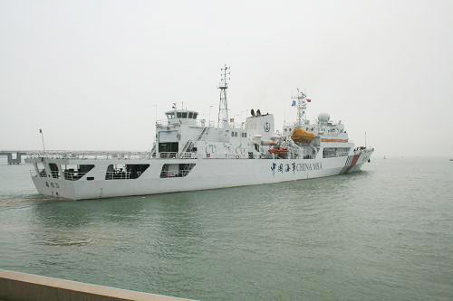 'Haixun-31',a marine inspecion vessel, started its voyage to join a patrol operation in the South China Sea on Tuesday, April 14, 2009. [Photo: sina.com]