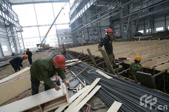 China's industrial output up 5.1% in Q1