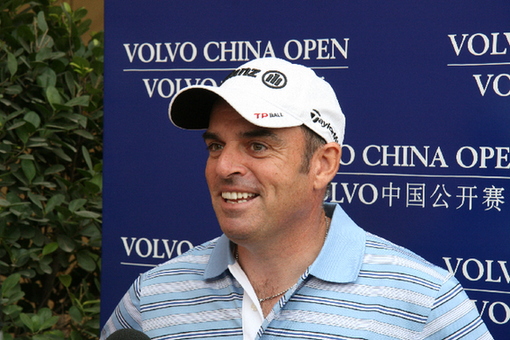 All smiles from Paul McGinley after a second-round 67. [David Ferguson / China.org.cn]