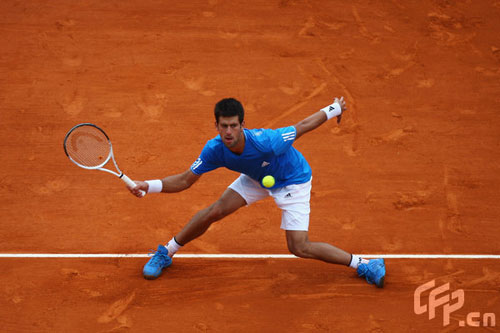  Novak Djokovic of Serbia in action during the final match against Rafael Nadal of Spain on day seven of the ATP Masters Series at the Monte Carlo Country Club on April 19, 2009 in Monte Carlo,Monaco. [CFP]