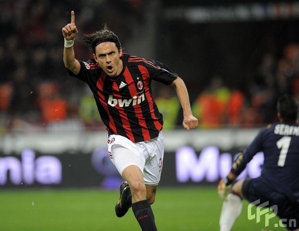 Filippo Inzaghi of Milan celebrates scoring a goal during the Serie A match between Milan and Torino at the Stadio Meazza on April 19, 2009 in Milan, Italy.
