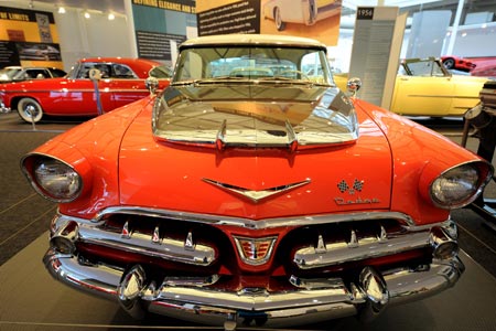 Photo taken on April 14, 2009 shows the 1956 Dodge custom royal lancer D-500 on display in Walter P. Chrysler Museum in Detroit, the United States. Visitors to the museum could experience the saga of the time-honored Chrysler LLC from its vehicle collection, historical photographs, advertisements and footage. [Gu Xinrong/Xinhua]