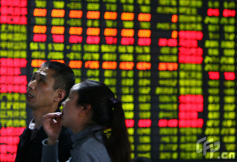 Chinese shares down 0.85% on heavyweights drops