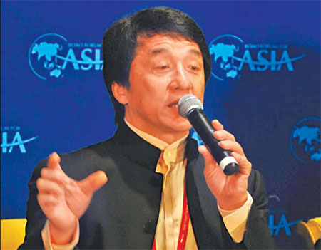 Kungfu movie star Jackie Chan speaks at the Boao Forum for Asia in Hainan province last Saturday. His comments on cultural freedom was lambasted by netizens. 