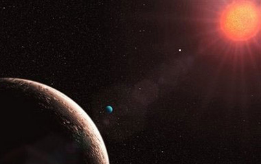 An artist's impression of 'Planet e' , forground left, released by the European Organisation for Astronomical Research in the Southern Hemisphere Tuesday April 21, 2009. Exoplanet researcher Michel Mayor announced Tuesday the discovery of the lightest exoplanet found so far. The planet, 'e', in the famous system Gliese 581, in the constellation of Libra and 20.5 light years (192 trillion km or 119 trillion miles) away, is only about twice the mass of Earth.[China Daily/Agencies]