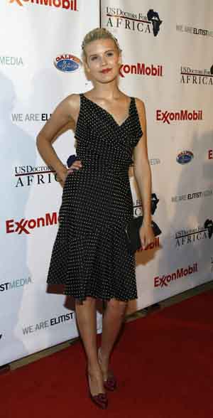 Actress Maggie Grace poses at the First Ladies of Africa Health Summit gala in Beverly Hills, California April 21, 2009.[Xinhua/Reuters] 