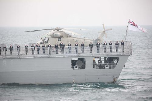  A naval parade of the Chinese People's Liberation Army (PLA) Navy warships and aircraft is held in waters off China's port city of Qingdao, east China's Shandong Province, on April 23, 2009. [Li Gang/Xinhua] 