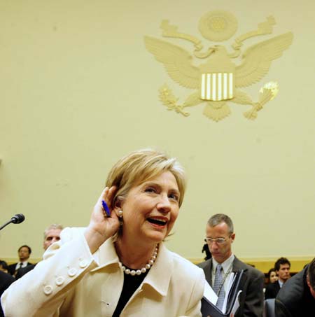 U.S. Secretary of State Hillary Clinton testifies before the House Foreign Affairs Committee on the foreign policies of President Barack Obama administration on the Capitol Hill in Washington, April 22, 2009. (Xinhua/Zhang Yan)