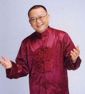 Versatile entertainer Wang Gang 