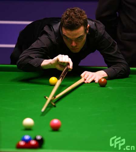 Jamie Cope of England takes a shot in his match against John Higgins of Scotland during the 2nd Round of the Betfred World Snooker Championships at the Crucible Theatre on April 27, 2009 in Sheffield, England. 