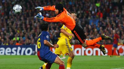 Chelsea holds Barcelona to 0-0 draw