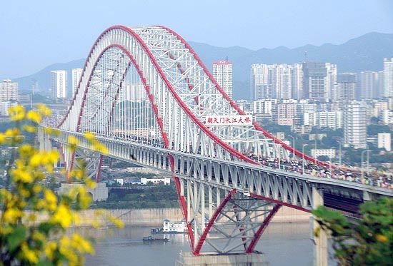 World's longest arch bridge opened to traffic in Chongqing -- china.org.cn