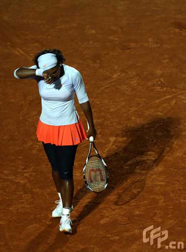  Serena Williams of the USA looks dejected during her second round match against Patty Schnyder of Switzerland during day two of Rome Masters tennis tournament at Foro Italico on May 5, 2009 in Rome, Italy.