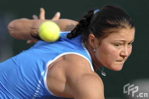 Dinara Safina of Russia hits a backhand during her match against Zheng Jie of China during day three of the Sony Ericsson WTA Tour Internazionli BNL D'Italia event at Foro Italico on May 6, 2009 in Rome, Italy.