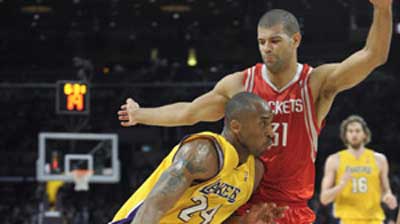 Lakers upset Rockets to tie NBA playoffs series